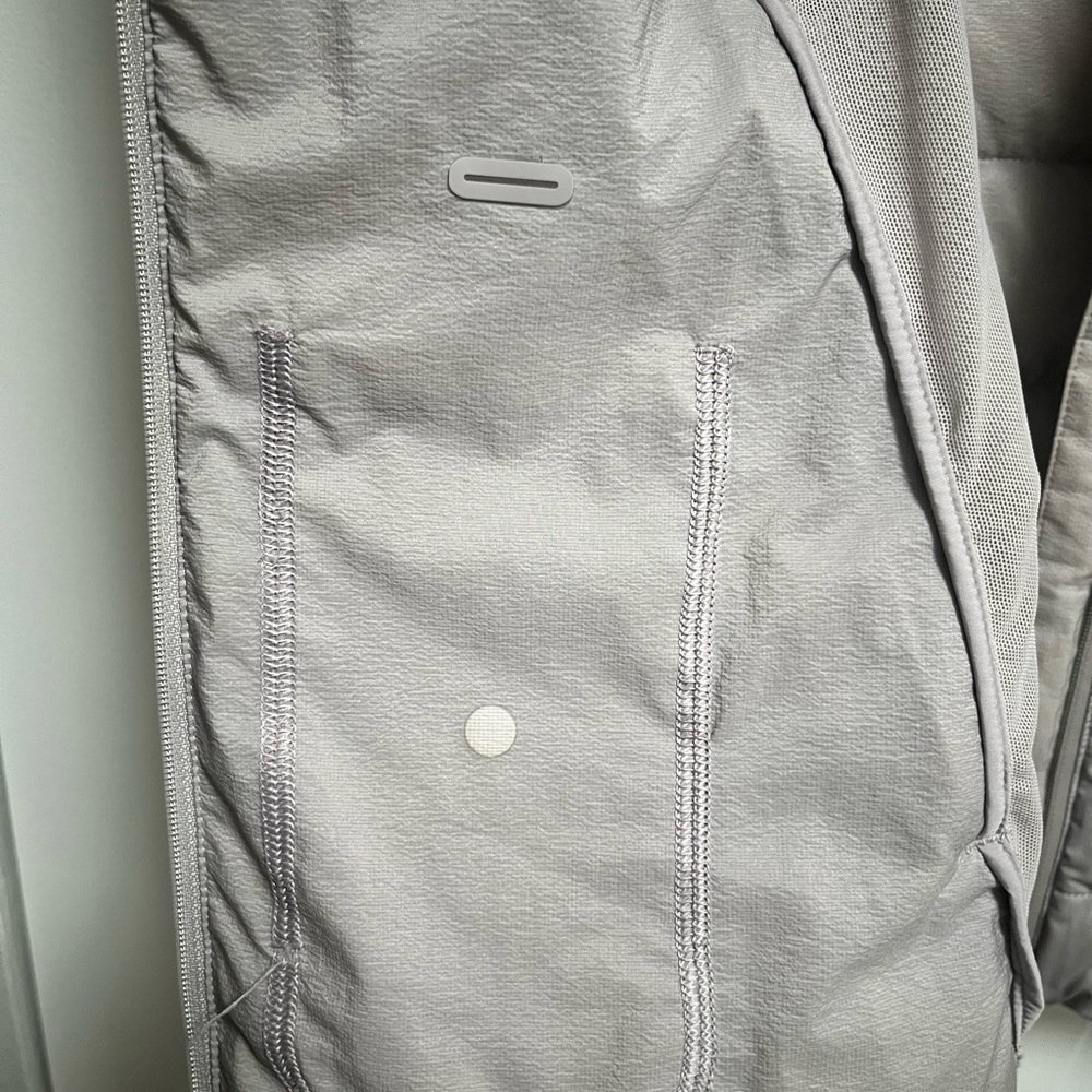 Lululemon Athletica Down For It All Vest - Picture 4 of 5